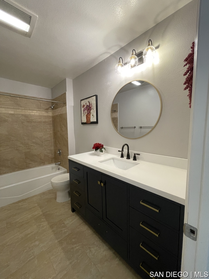 https://sdmls-assets.cdn-connectmls.com/pics/12F08314186F43F9E0636110000A541E/HD_1709668935564_Bathroom_1_scaled.JPEG