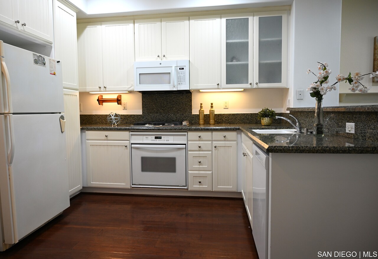 Photo #5: SDC0000878 Listing 