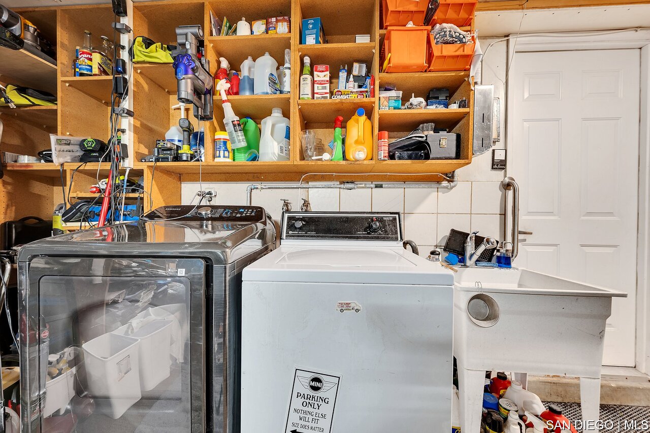 https://sdmls-assets.cdn-connectmls.com/pics/217AAED96EAA28A3E063EA11000A0D44/HD_1725657365369_21_web_or_mls_QP__1.JPEG