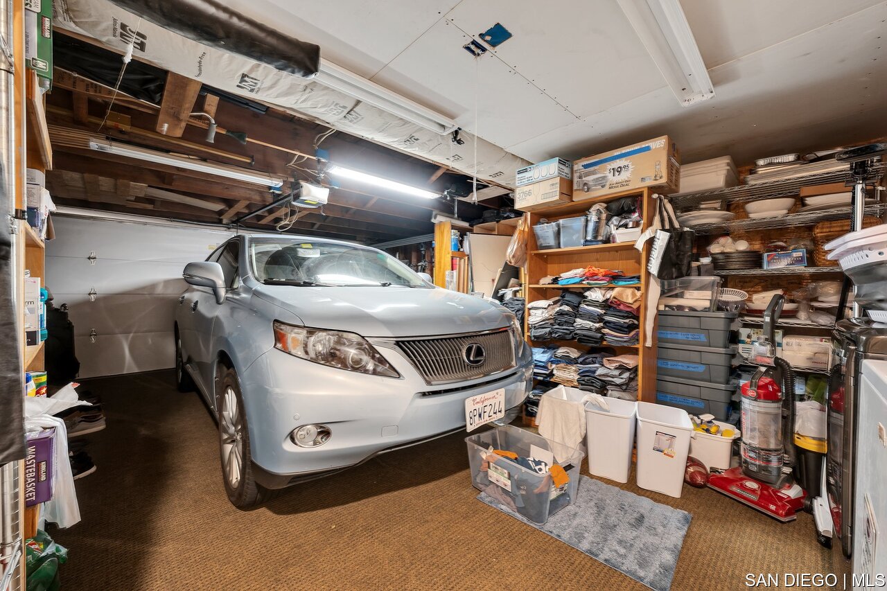 https://sdmls-assets.cdn-connectmls.com/pics/217AAED96EAA28A3E063EA11000A0D44/HD_1725657366352_22_web_or_mls_QP__12.JPEG