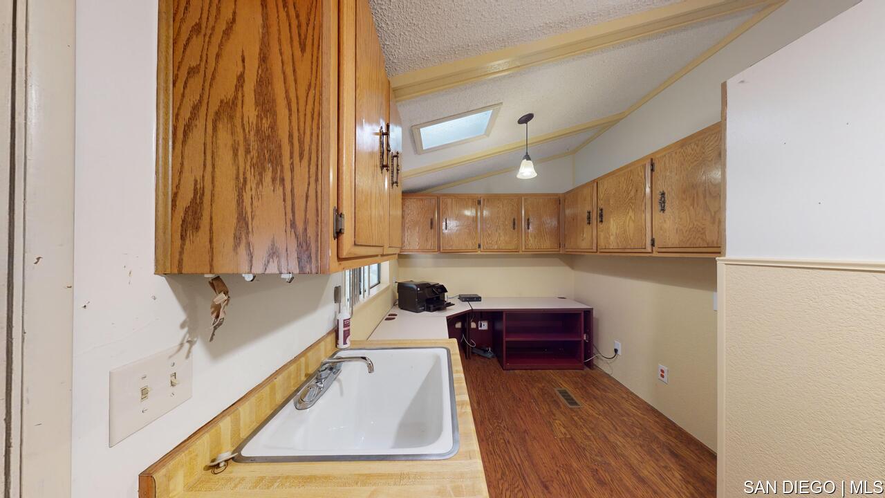 Home for Sale in Valley Center