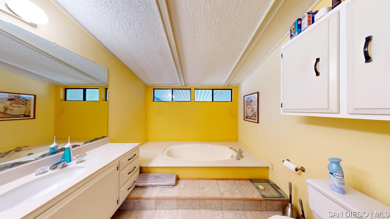https://sdmls-assets.cdn-connectmls.com/pics/26BC1A71F837C49CE063BE13000AE611/HD_1731455762981_18218_Paradise_Mountain_Rd_SPC195_Valley_Center_CA_92082_11092024_154315.JPEG