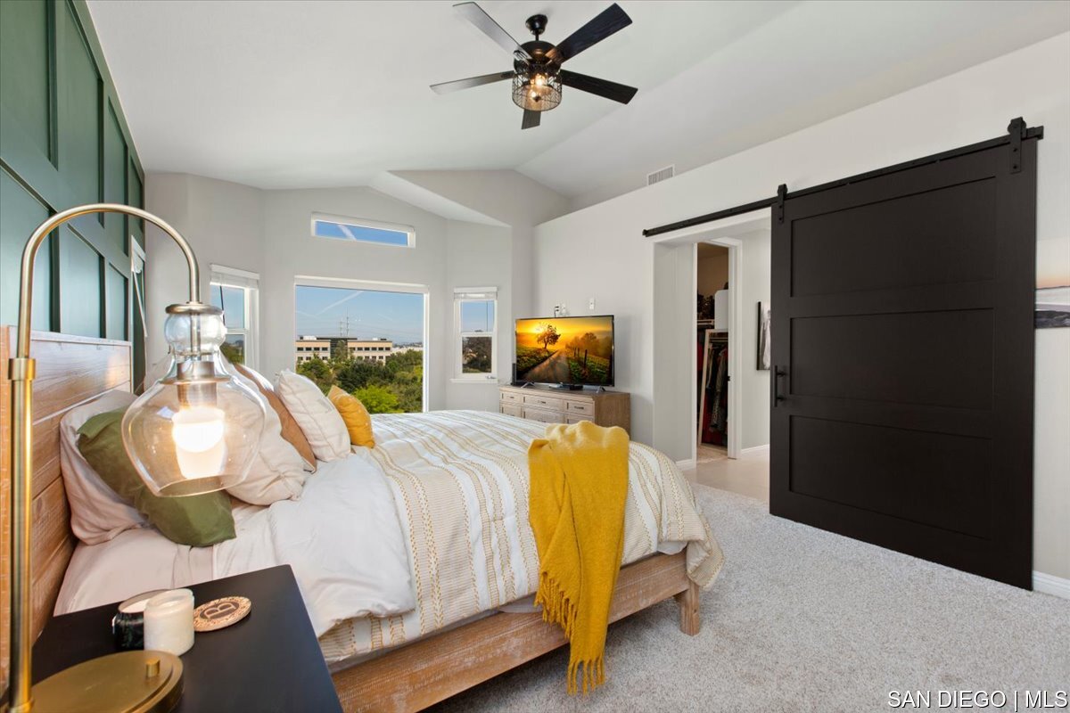 https://sdmls-assets.cdn-connectmls.com/pics/335F04EBBF4A9611E0633111000AF8B3/HD_1745333390211_37_Primary_Bedroom.JPEG