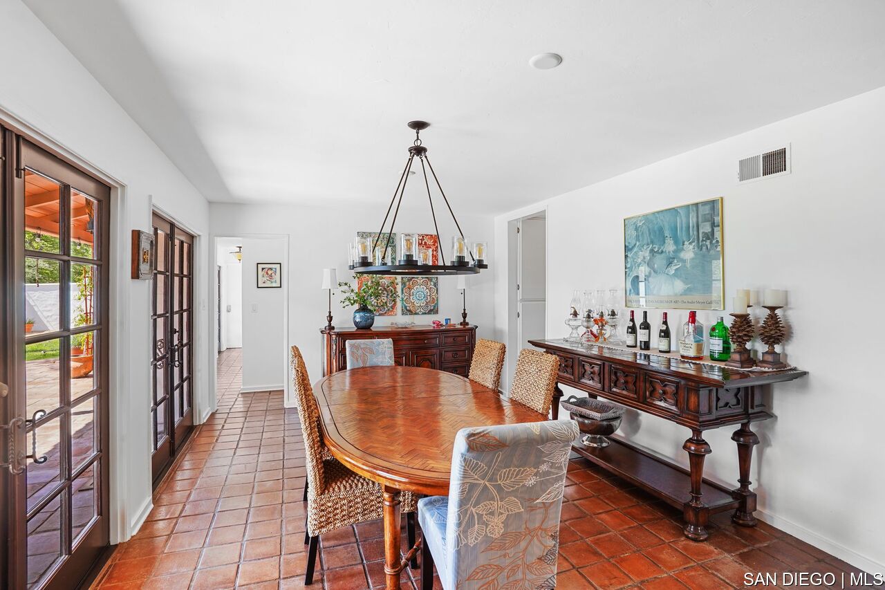 Home for Sale in Bonita