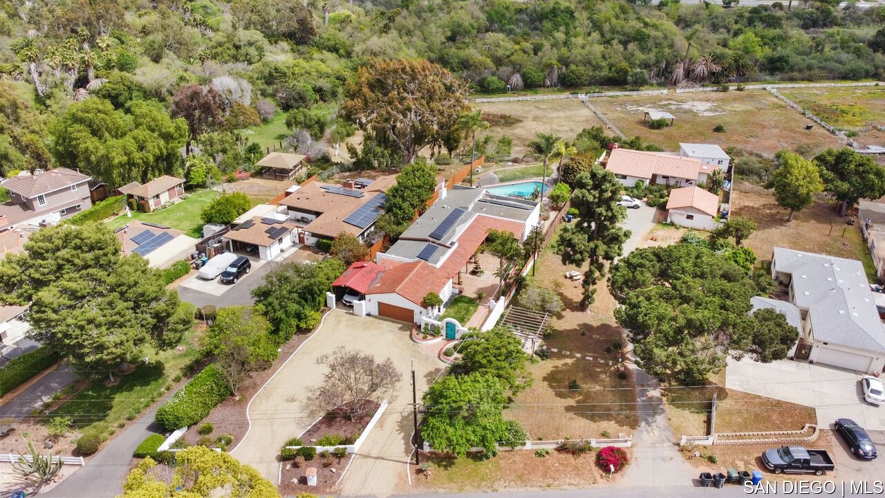 Home for Sale in Bonita