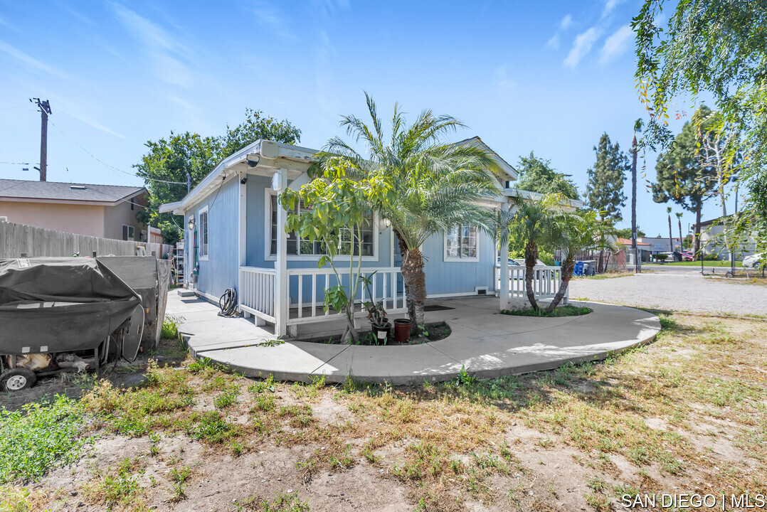 Home for Sale in Vista