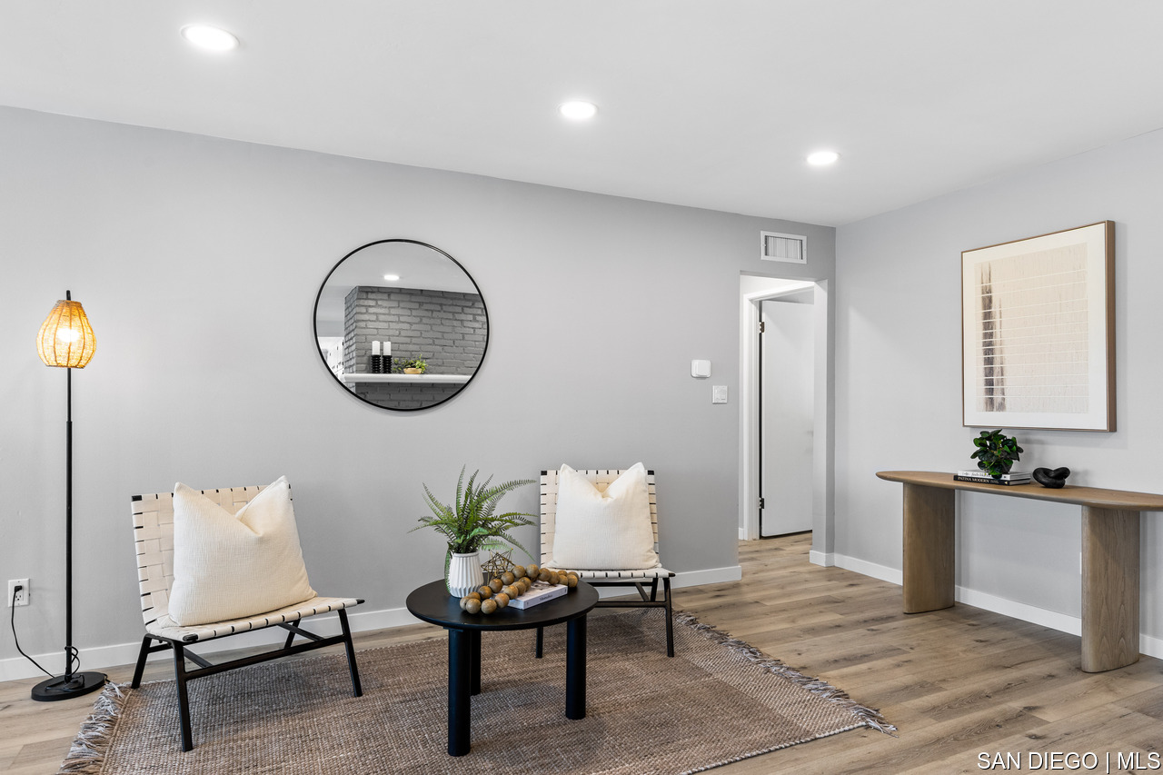 https://sdmls-assets.cdn-connectmls.com/pics/376AC32BAEF582B8E063EA11000AA7B6/HD_1749827875759_La_Mesa_5.JPEG
