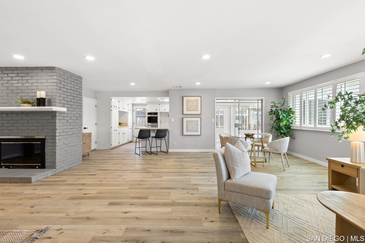 https://sdmls-assets.cdn-connectmls.com/pics/376AC32BAEF582B8E063EA11000AA7B6/HD_1749827877678_La_Mesa_10.JPEG