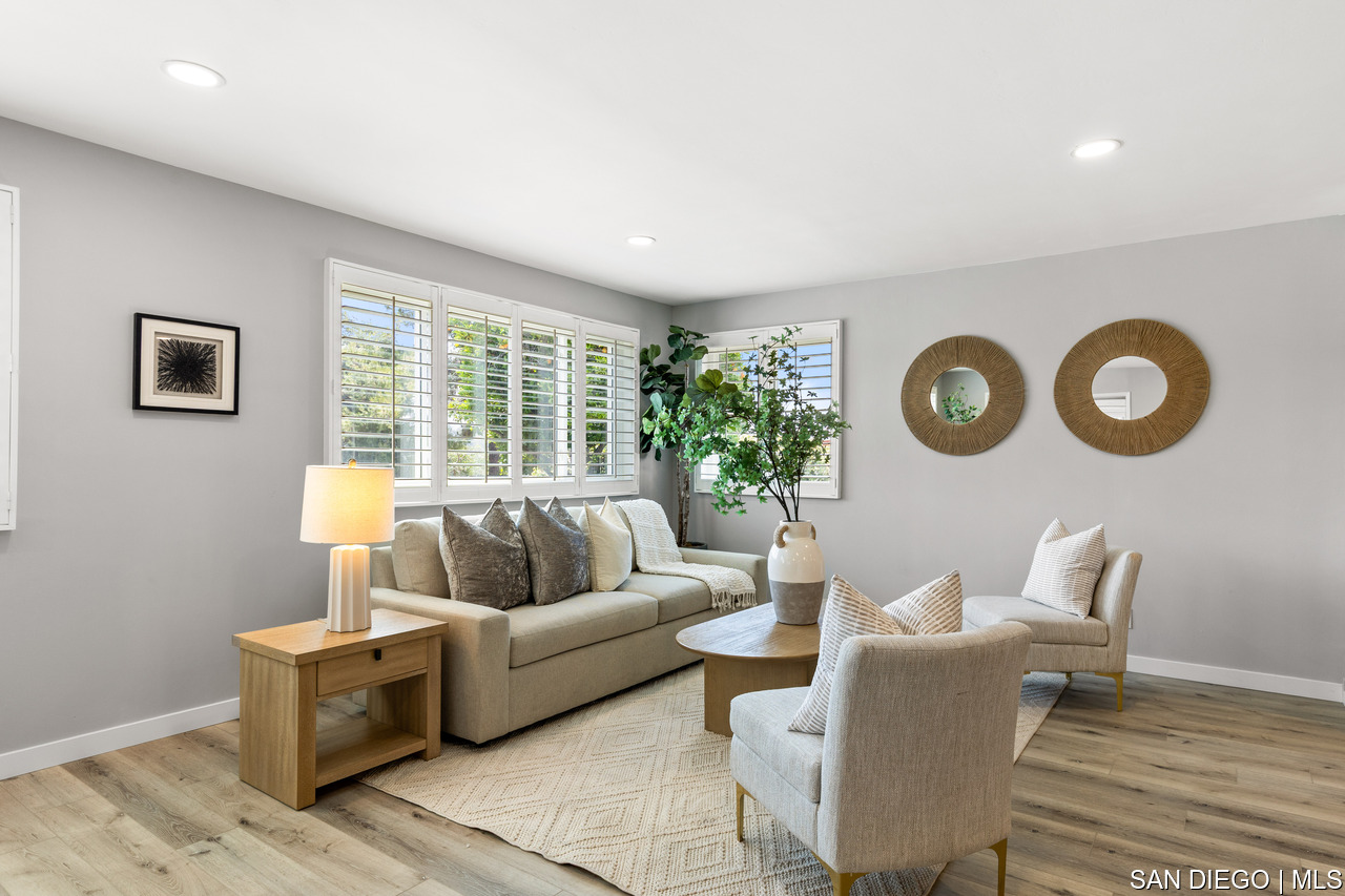 https://sdmls-assets.cdn-connectmls.com/pics/376AC32BAEF582B8E063EA11000AA7B6/HD_1749827879116_La_Mesa_13.JPEG