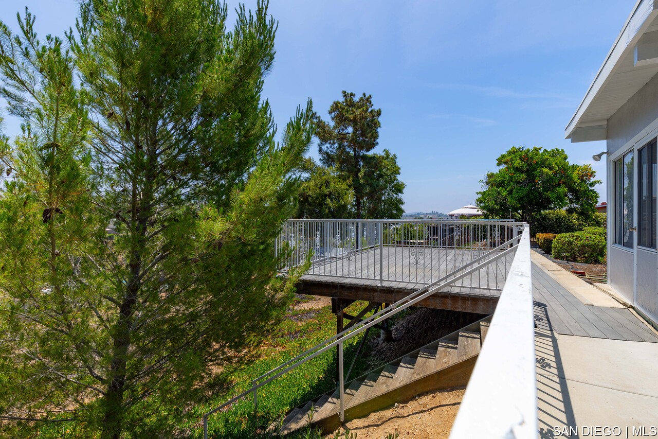 https://sdmls-assets.cdn-connectmls.com/pics/3776977B3A62A10DE063EA11000A7DCC/HD_1749827886772_La_Mesa_40.JPEG