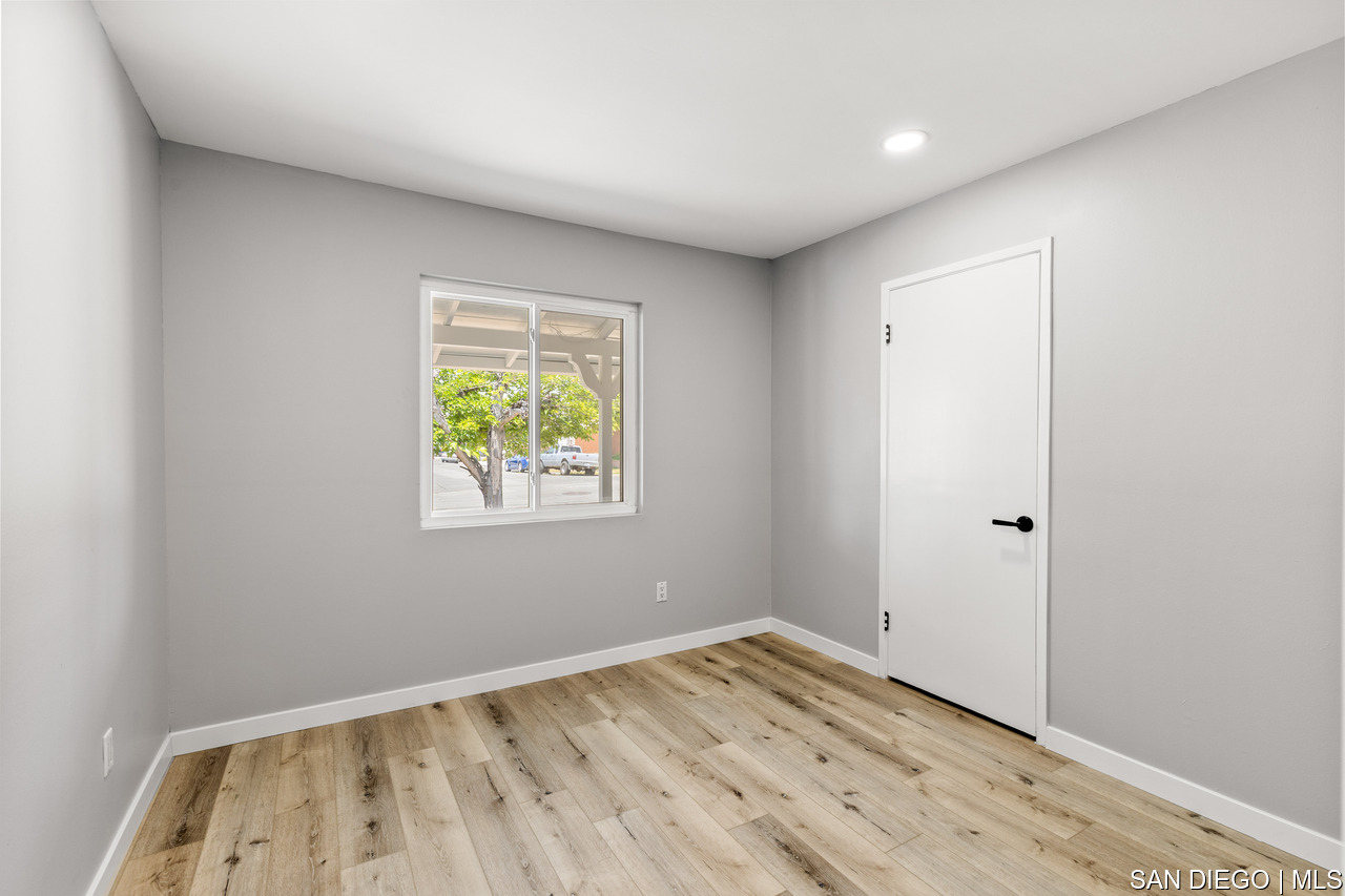 https://sdmls-assets.cdn-connectmls.com/pics/3776977B3A62A10DE063EA11000A7DCC/HD_1749827887233_La_Mesa_41.JPEG