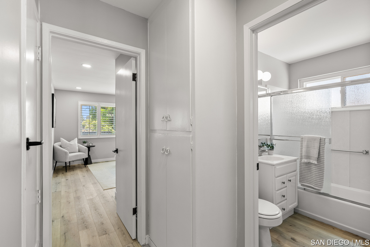 https://sdmls-assets.cdn-connectmls.com/pics/3776977B3A62A10DE063EA11000A7DCC/HD_1749827888650_La_Mesa_45.JPEG