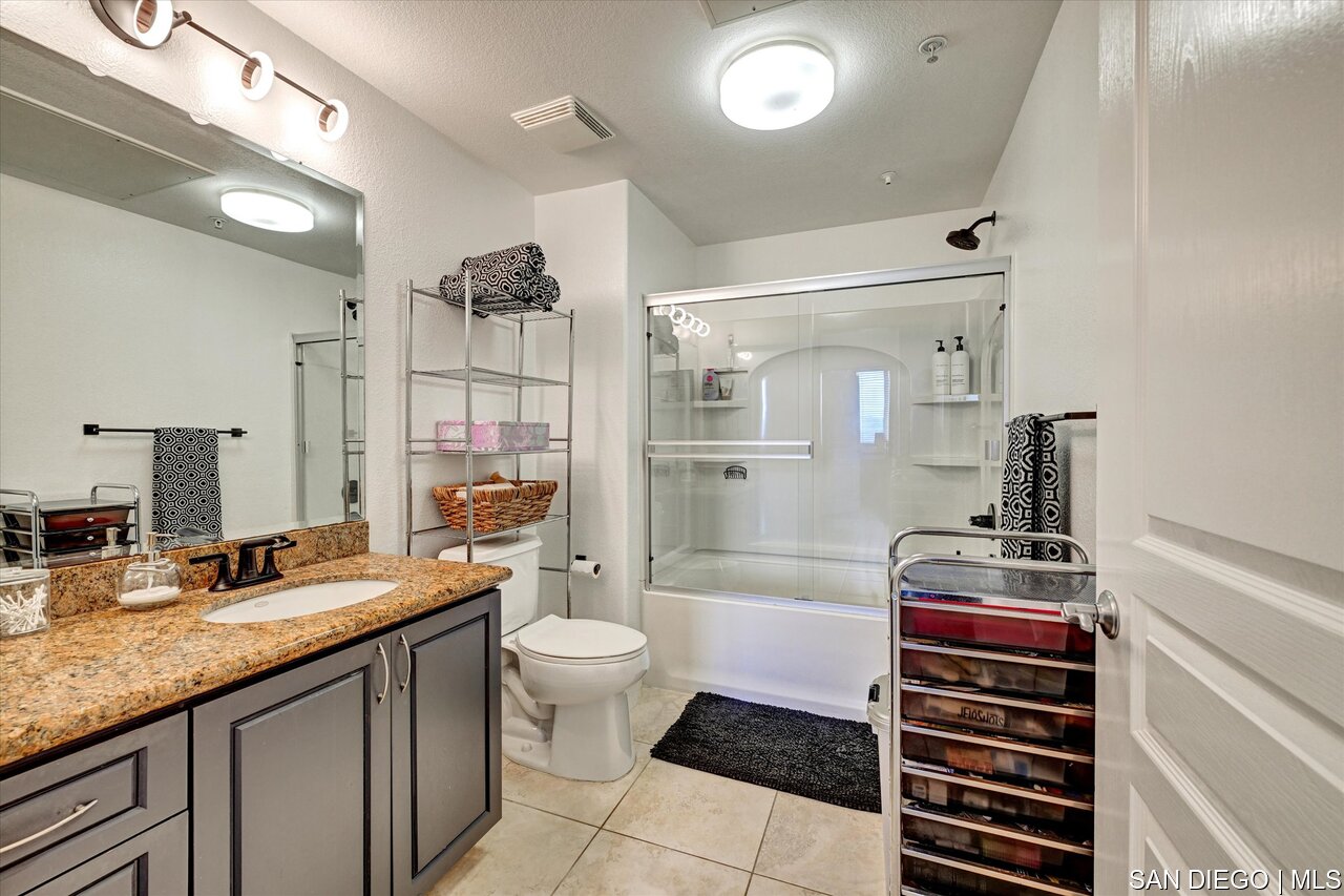 https://sdmls-assets.cdn-connectmls.com/pics/39E8244E56DD139FE0636E11000A153B/HD_1752536452850_15_3877_Pell_place_Unit_118_15.JPEG