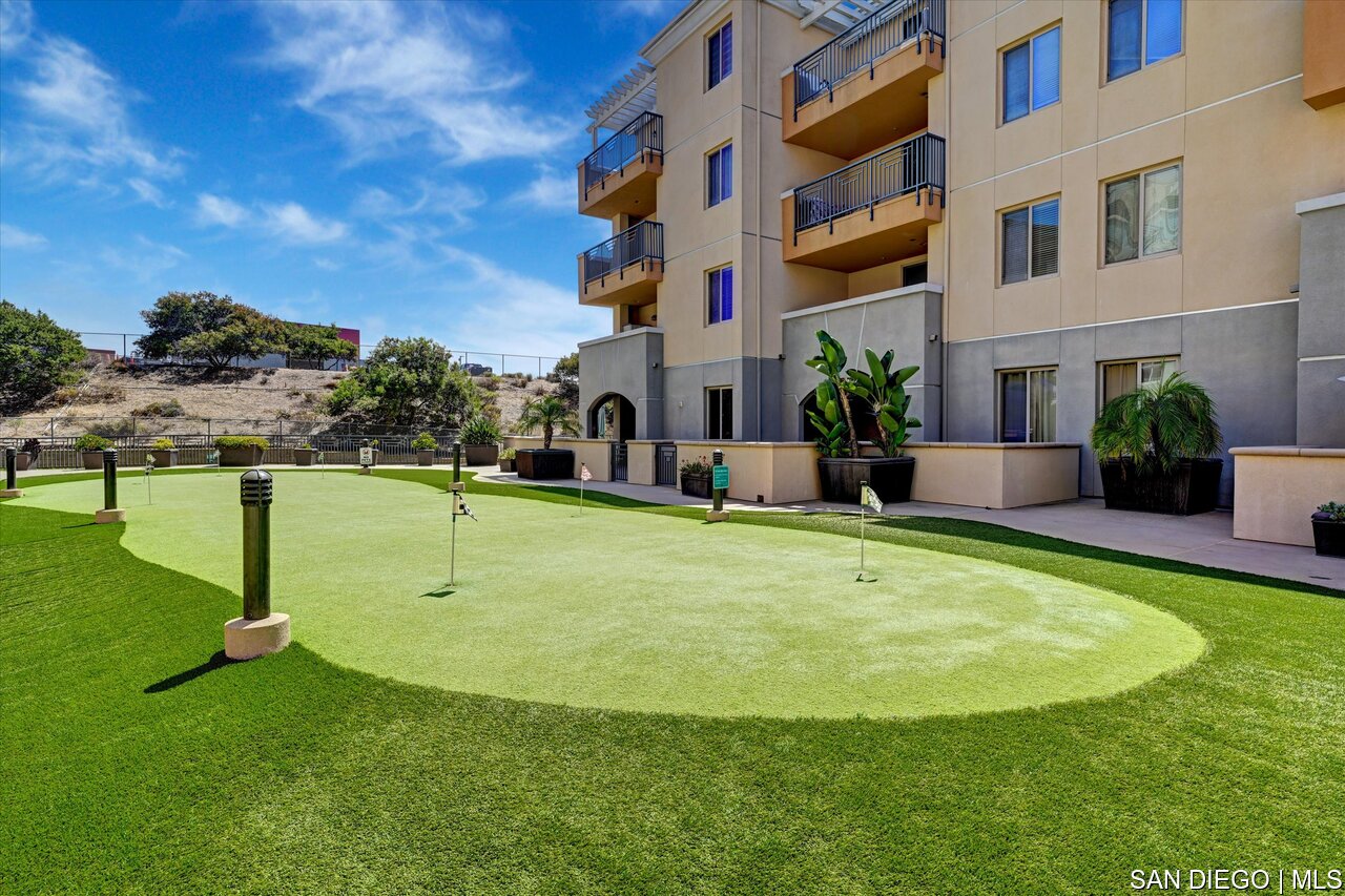 https://sdmls-assets.cdn-connectmls.com/pics/39E8244E56DD139FE0636E11000A153B/HD_1752536454457_29_3877_Pell_place_Unit_118_29.JPEG