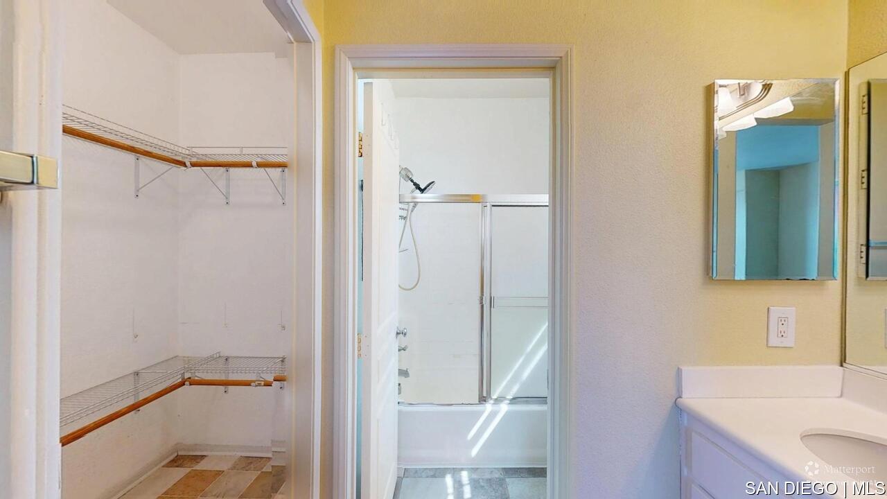https://sdmls-assets.cdn-connectmls.com/pics/3C1F02DA71EAF82EE0639F13000AECE5/HD_1755009549893_1876_E_12th_St_National_City_CA_91950_07312025_175236_defurnished.JPEG