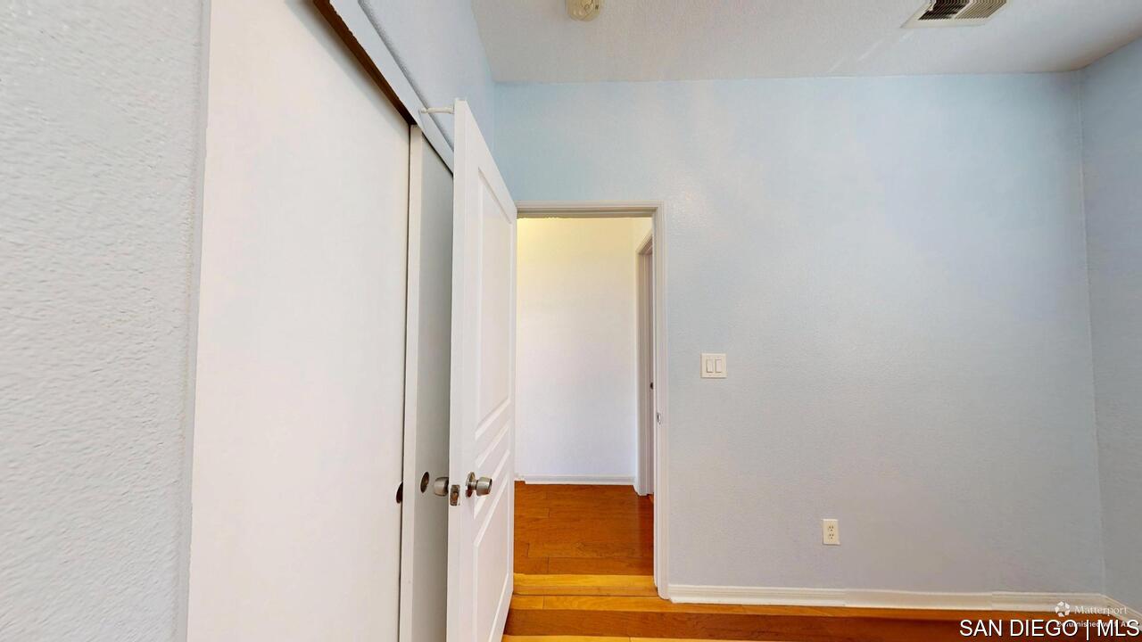 https://sdmls-assets.cdn-connectmls.com/pics/3C1F02DA71EAF82EE0639F13000AECE5/HD_1755009551269_1876_E_12th_St_National_City_CA_91950_07312025_175038_defurnished.JPEG